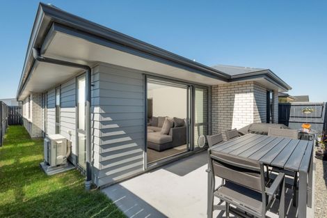 Photo of property in 12 Union Drive, Papamoa, 3118