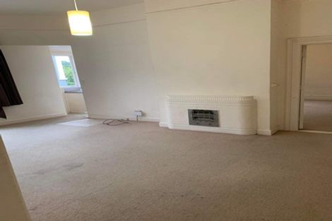 Photo of property in 2/106 Glenmore Street, Northland, Wellington, 6012