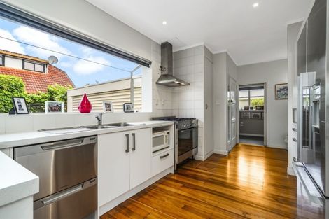 Photo of property in 1 Mcnicol Street, Fairfield, Hamilton, 3214