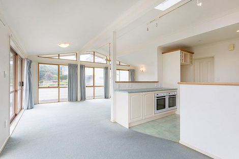 Photo of property in 17 Sea Vista Avenue, Beach Haven, Auckland, 0626