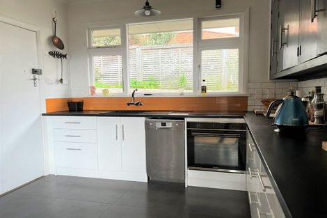 Photo of property in 57 Murray Street, Kew, Dunedin, 9012