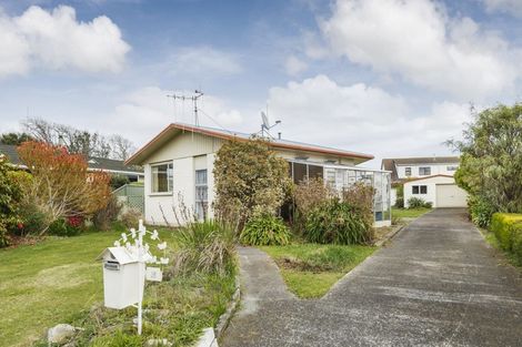 Photo of property in 14 Suffolk Crescent, Feilding, 4702