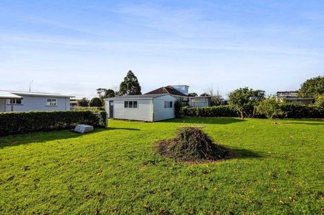 Photo of property in 1352 Devon Road, Brixton, Waitara, 4382
