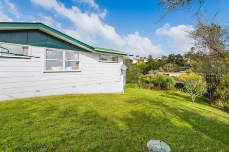 Photo of property in 19 Segedin Place, Glenfield, Auckland, 0629