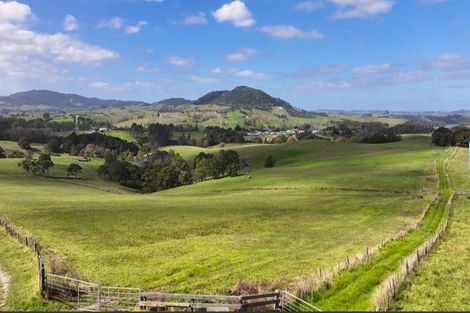 Photo of property in 122 Hurndall Street East, Maungaturoto, 0520