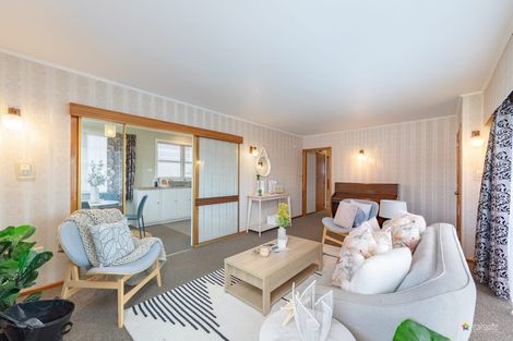 Photo of property in 18 Mark Avenue, Paparangi, Wellington, 6037