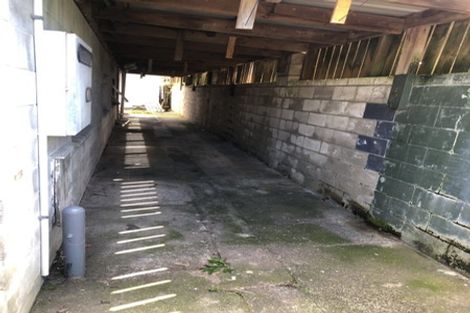 Photo of property in 20 Christmas Road, Manurewa, Auckland, 2102