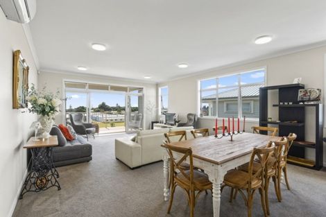 Photo of property in 44 Landmark Terrace, Orewa, 0931