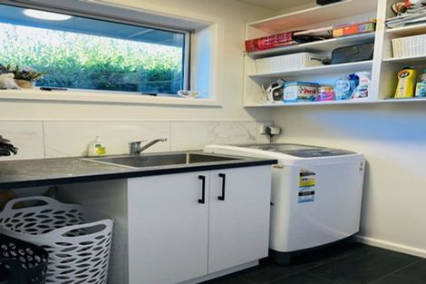 Photo of property in 91 Warren Crescent, Hillmorton, Christchurch, 8025