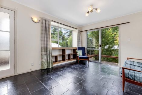 Photo of property in 102 Glendale Road, Glen Eden, Auckland, 0602