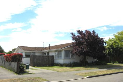 Photo of property in 4 Karlaw Place, Parklands, Christchurch, 8083