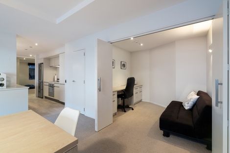 Photo of property in 12/48 Marine Parade, Mount Maunganui, 3116