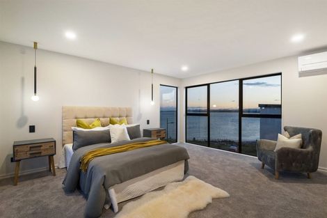 Photo of property in 1 Seawind Way, Hobsonville, Auckland, 0616