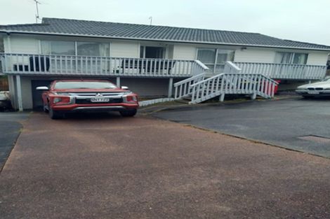 Photo of property in 10 Sabana Place, Unsworth Heights, Auckland, 0632