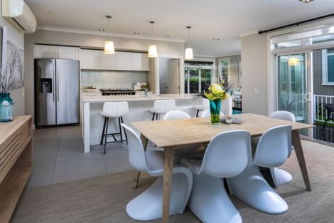 Photo of property in 15 Landmark Terrace, Orewa, 0931