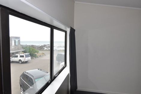 Photo of property in 8/408 The Esplanade, Island Bay, Wellington, 6023
