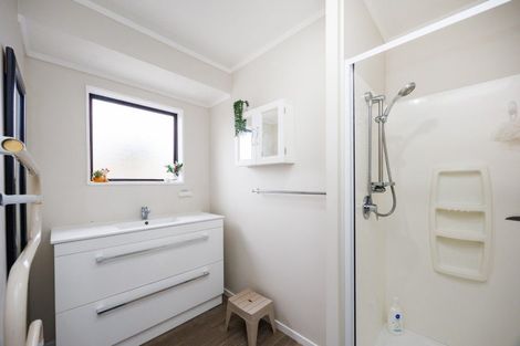 Photo of property in 5 Cargill Grove, Kelvin Grove, Palmerston North, 4414