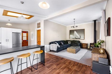 Photo of property in 70 Gillies Crescent, Waimarama, Havelock North, 4294