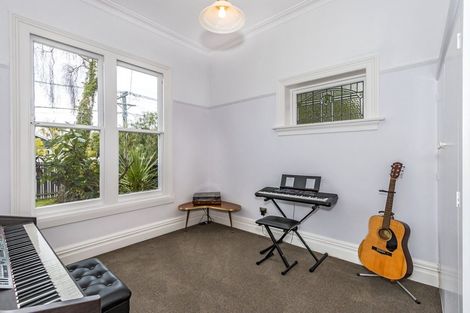 Photo of property in 1/221 Edgeware Road, Edgeware, Christchurch, 8013