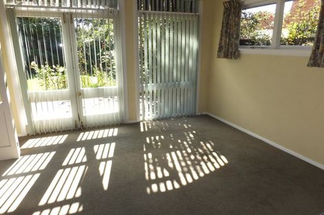 Photo of property in 22 Powell Crescent, Ilam, Christchurch, 8041