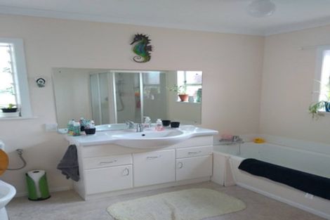 Photo of property in 46 Rugby Street, Levin, 5510