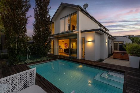 Photo of property in 7 Nightingale Place, Papanui, Christchurch, 8053