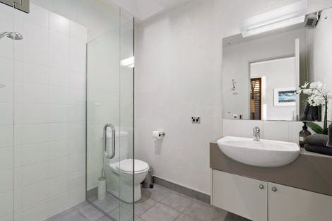 Photo of property in 24 Briar Bank Drive, Wanaka, 9305