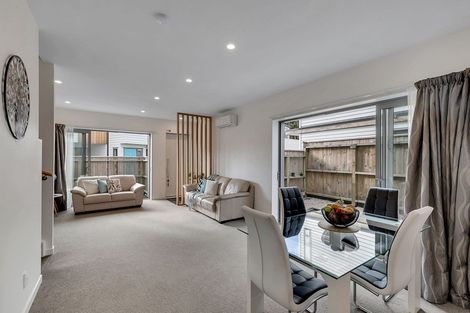 Photo of property in 7u9 Handyside Street, Tawa, Wellington, 5028