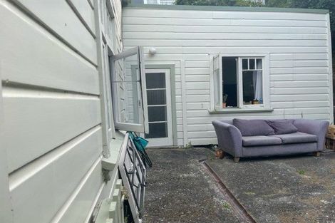 Photo of property in 42 Hohiria Road, Hataitai, Wellington, 6021