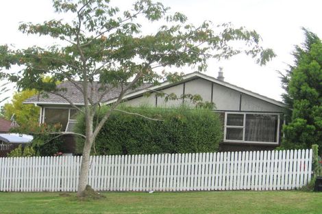 Photo of property in 30 Sunvue Road, Glen Eden, Auckland, 0602