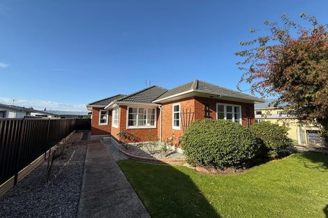 Photo of property in 5 Queen Street, Brighton, Dunedin, 9035