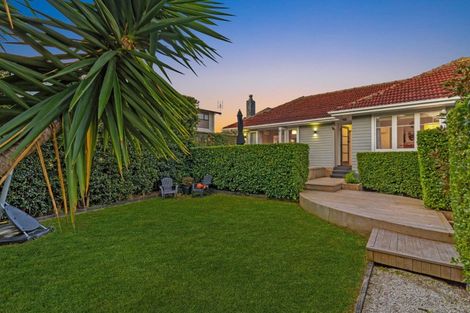 Photo of property in 69 Kervil Avenue, Te Atatu Peninsula, Auckland, 0610