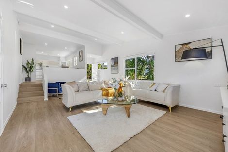 Photo of property in 5 Astor Place, Manurewa, Auckland, 2102