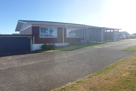 Photo of property in 14 Meachen Terrace, Waiuku, 2123