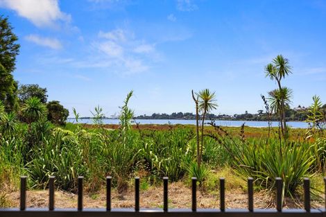 Photo of property in 9/29 Montgomery Road, Judea, Tauranga, 3110