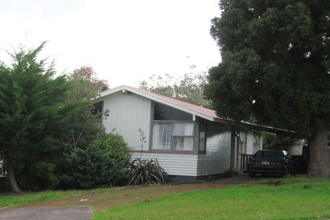 Photo of property in 32 Sunvue Road, Glen Eden, Auckland, 0602