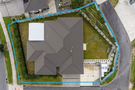 Photo of property in 5 Waitaria Terrace, Aotea, Porirua, 5024