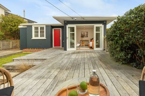 Photo of property in 124a Seaview Road, Paraparaumu Beach, Paraparaumu, 5032