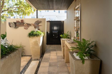 Photo of property in Highwic, 32u3 Hobson Street, Thorndon, Wellington, 6011