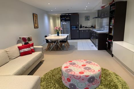 Photo of property in Monument Apartments, 5d/245 Wakefield Street, Te Aro, Wellington, 6011