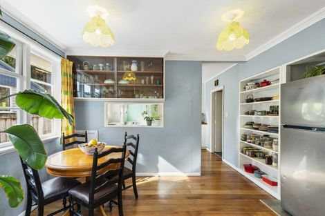 Photo of property in 11 Thomas Street, Stokes Valley, Lower Hutt, 5019