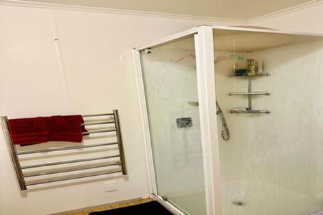 Photo of property in 14a Sunhaven Drive, Newlands, Wellington, 6037