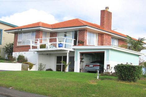 Photo of property in 13 Rushden Terrace, Red Beach, 0932