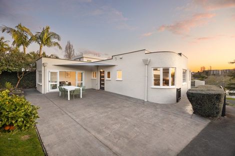 Photo of property in 24 Banbury Crescent, Fairfield, Hamilton, 3214