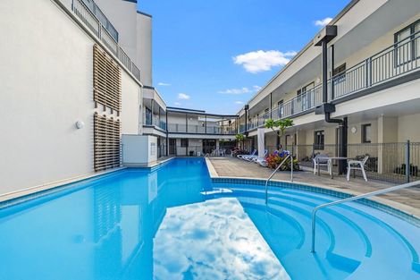 Photo of property in Beachpoint Apartments, 2/5 West End Road, Ohope, 3121