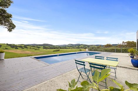 Photo of property in 200 Waiteitei Road, Wellsford, 0974