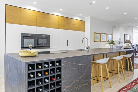 Photo of property in 110 Lake Terrace, Taupo, 3330