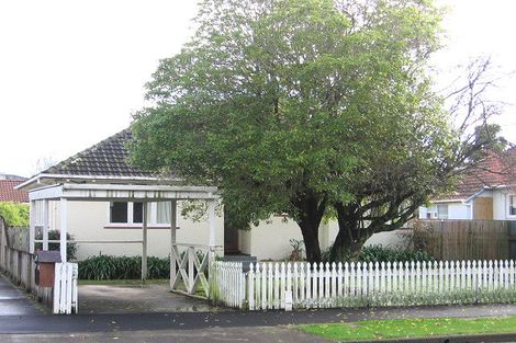Photo of property in 25 Parata Street, Hokowhitu, Palmerston North, 4410