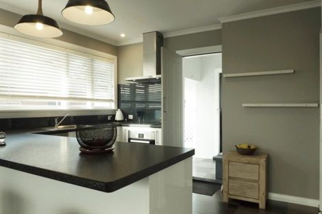 Photo of property in 44 Mako Mako Road, Levin, 5510