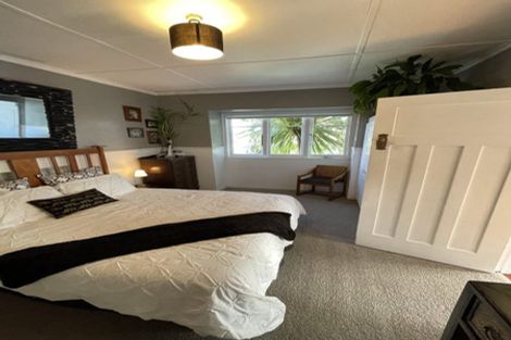 Photo of property in 9 Copley Street, New Lynn, Auckland, 0600